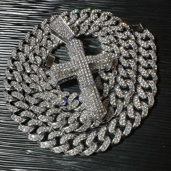 MEN 14K GOLD PLATED ICED OUT DIAMOND SIMULATED MIAMI CUBAN CHAIN 24 INCH - Picture 2 of 5